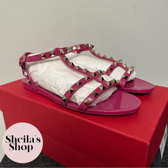 NIB Valentino Garavani Rockstud Rose Violet PVC Gladiator Sandals